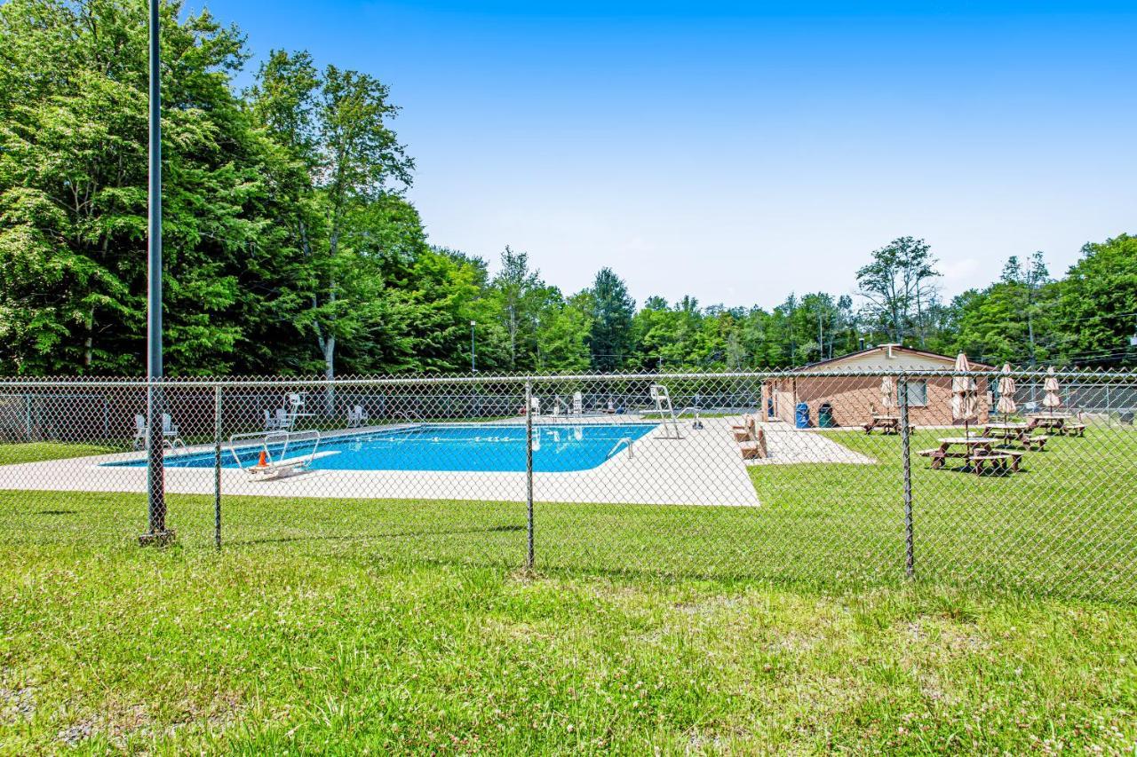 Friendship Lodge Pocono Lake Εξωτερικό φωτογραφία